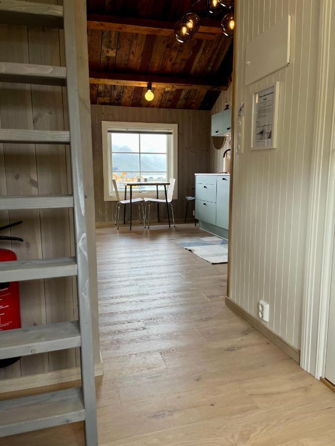 Lofoten Suite Apartments - Rostad Retro Rorbuer Reine Kültér fotó