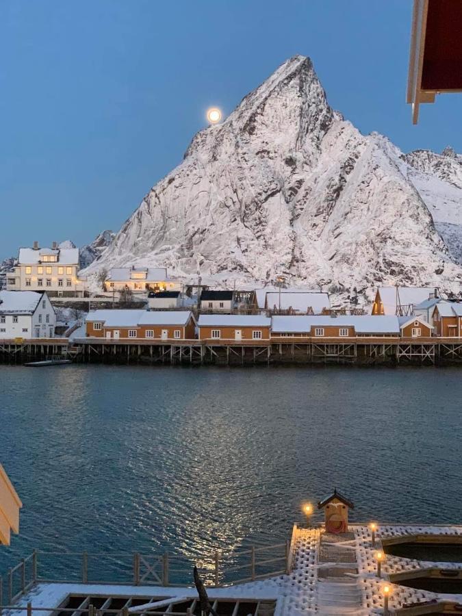 Lofoten Suite Apartments - Rostad Retro Rorbuer Reine Kültér fotó