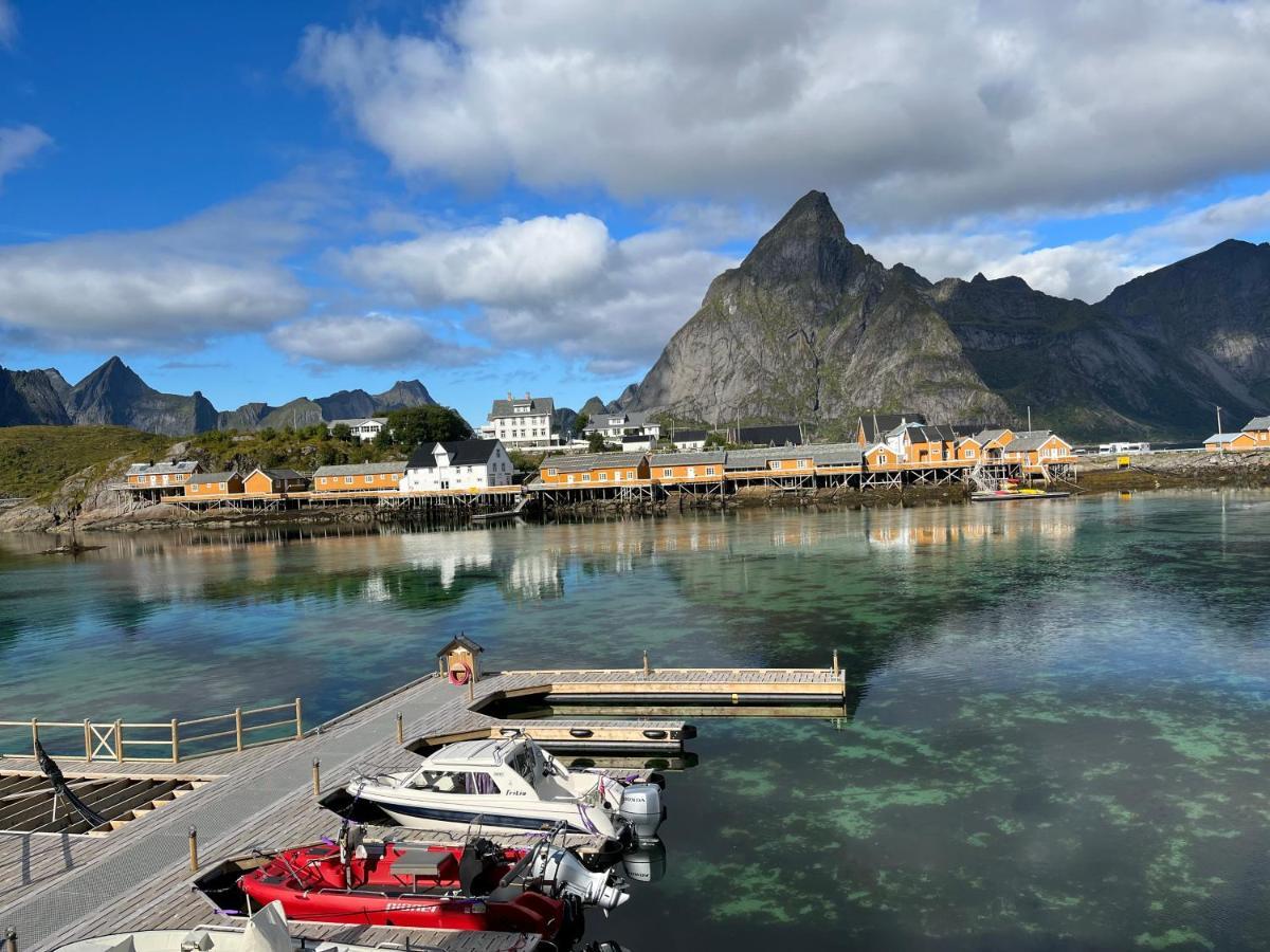 Lofoten Suite Apartments - Rostad Retro Rorbuer Reine Kültér fotó