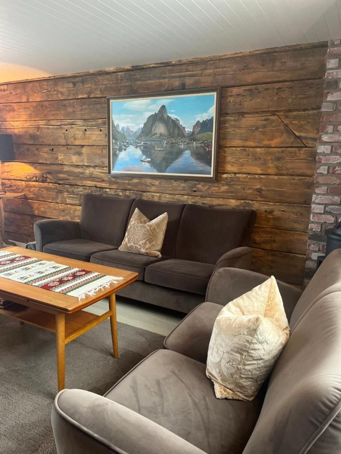Lofoten Suite Apartments - Rostad Retro Rorbuer Reine Kültér fotó