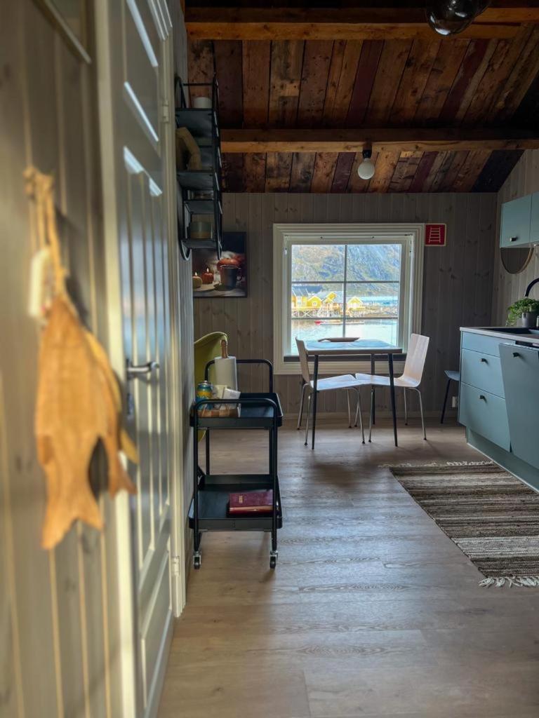 Lofoten Suite Apartments - Rostad Retro Rorbuer Reine Kültér fotó